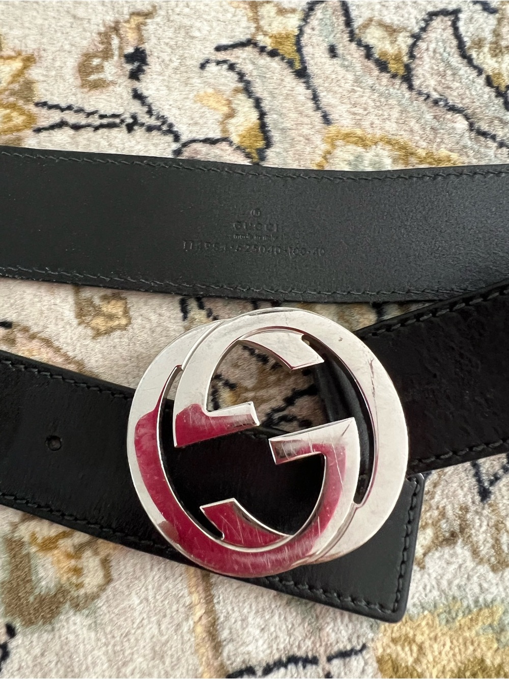 Gucci size 40 Black Leather Belt with Silver Interlocking GG Buckle used